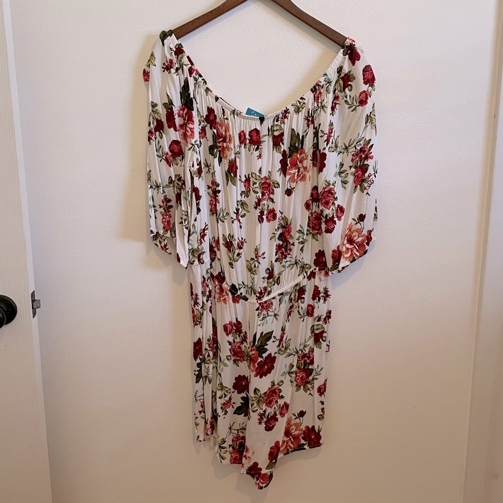 White/floral romper